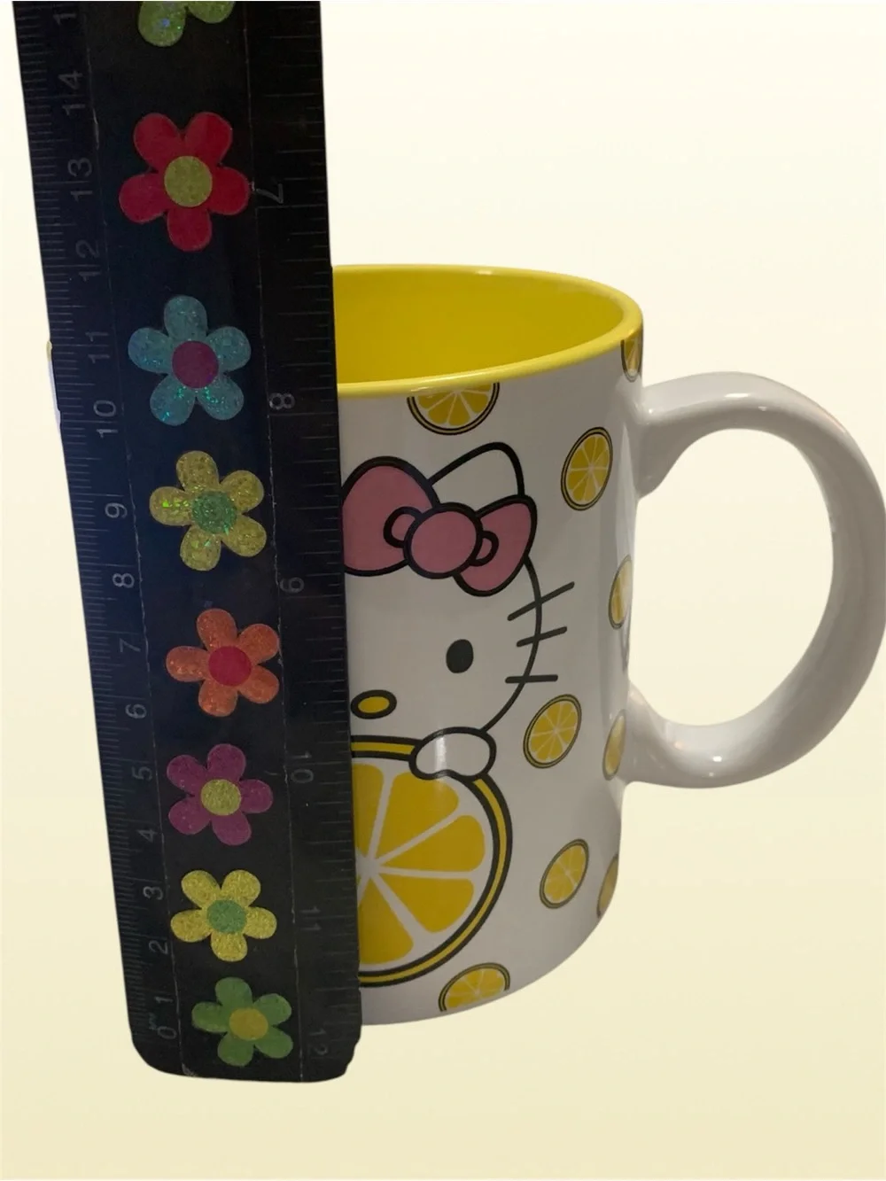 Hello Kitty lemon Coffee Mug 20oz